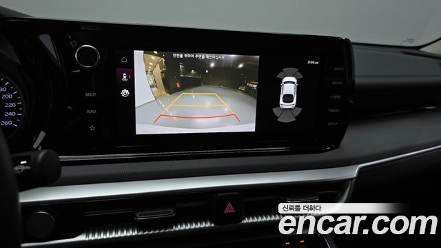 Kia K5 (III) 2.0 Prestige 2023 — фото 15