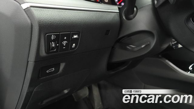 Kia K5 (III) 2.0 Prestige 2023 — фото 32