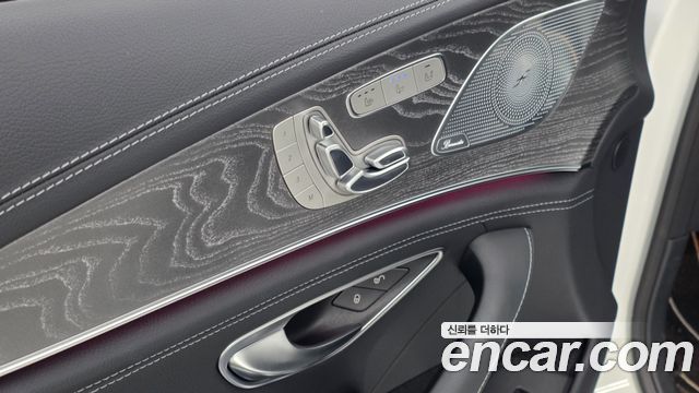 Mercedes-Benz AMG GT 4Door 43 4MATIC+ Dynamic 2023 — фото 17
