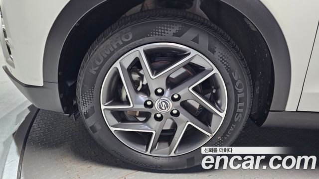 KG Mobility (SsangYong) Very New Tivoli Gasoline 1.5 2WD V7 2023 — фото 5