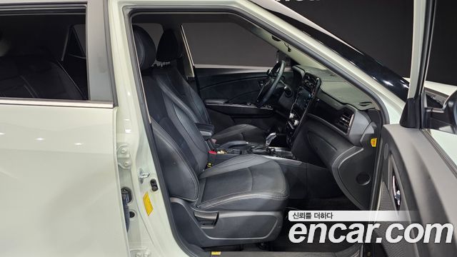 KG Mobility (SsangYong) Very New Tivoli Gasoline 1.5 2WD V7 2023 — фото 11