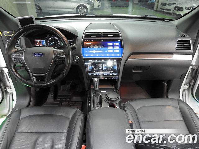 Ford Explorer 2.3 Limited 4WD 5th 2016 — фото 7