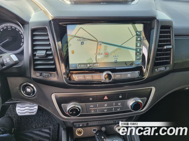 KG Mobility (SsangYong) Rexton Sports Khan Diesel 2.2 4WD Dynamic Edition (5-Link) 2021 — фото 9