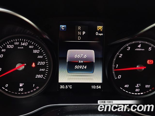 Mercedes-Benz C-Class (W205) C200 Cabriolet 2018 — фото 4