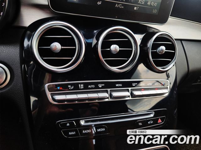 Mercedes-Benz C-Class (W205) C200 Cabriolet 2018 — фото 15