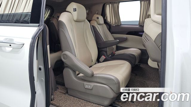 Kia Carnival (IV) Diesel 9-Seater Hi-Limousine Signature 2023 — фото 11