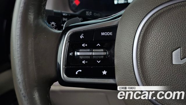 Kia Carnival (IV) Diesel 9-Seater Hi-Limousine Signature 2023 — фото 18