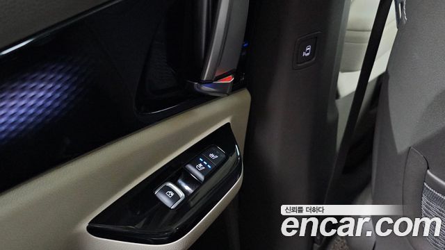 Kia Carnival (IV) Diesel 9-Seater Hi-Limousine Signature 2023 — фото 34