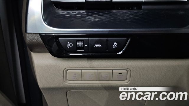 Kia Carnival (IV) Diesel 9-Seater Hi-Limousine Signature 2023 — фото 35