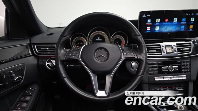 Mercedes-Benz E-Class (W212) E300 4MATIC Avantgarde 2015 — фото 13
