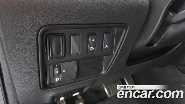 Renault Korea QM6 2.0 LPe LE 2WD 2020 — фото 15