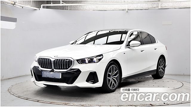 BMW 5 Series (G60) 520i M Sport