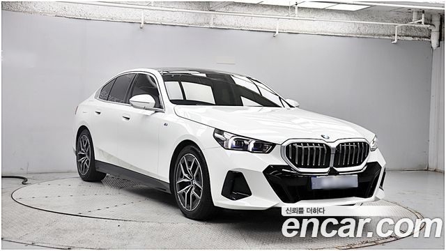 BMW 5 Series (G60) 520i M Sport 2024 — фото 3