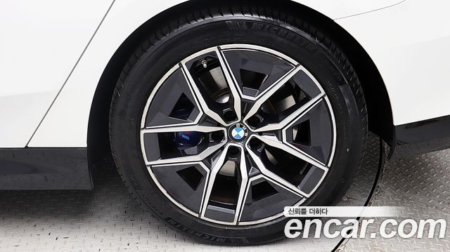 BMW 5 Series (G60) 520i M Sport 2024 — фото 20