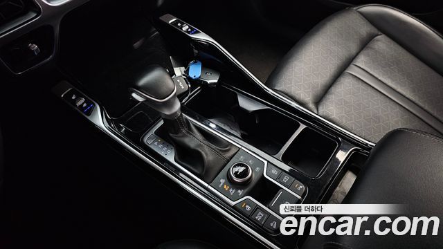 Kia Sorento (IV) Diesel 2.2 4WD Prestige 2023 — фото 9