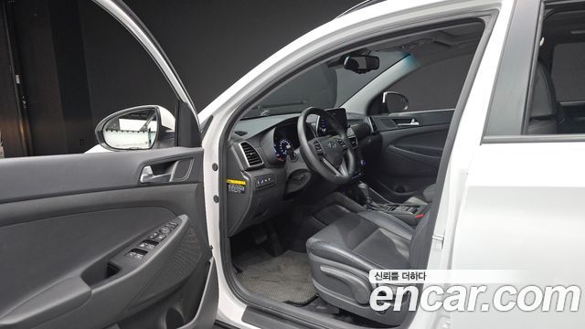 Hyundai Tucson Gasoline 1.6 turbo 2WD Modern 2019 — фото 10