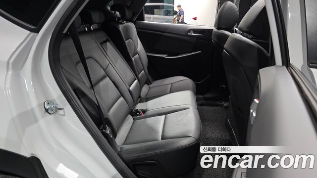 Hyundai Tucson Gasoline 1.6 turbo 2WD Modern 2019 — фото 11
