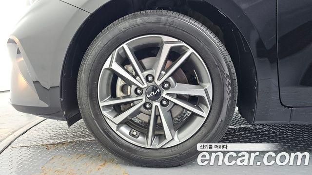 Kia K3 (II) 1.6 Prestige 2023 — фото 5