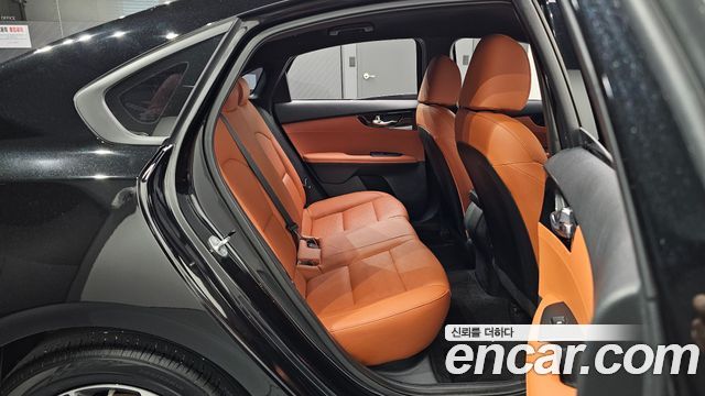 Kia K3 (II) 1.6 Prestige 2023 — фото 11
