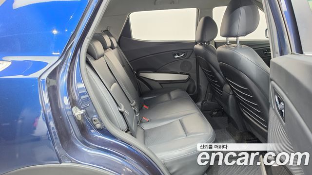 KG Mobility (SsangYong) Tivoli LX 2WD 2016 — фото 11