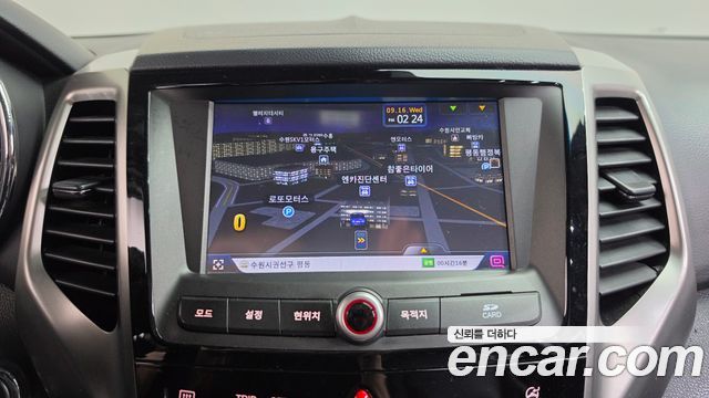 KG Mobility (SsangYong) Tivoli LX 2WD 2016 — фото 12