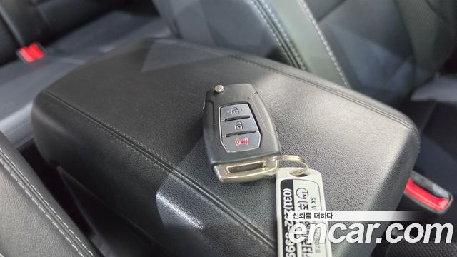 KG Mobility (SsangYong) Tivoli LX 2WD 2016 — фото 15