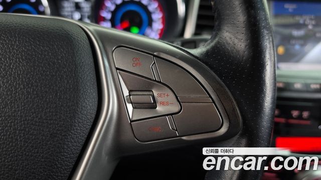 KG Mobility (SsangYong) Tivoli LX 2WD 2016 — фото 17