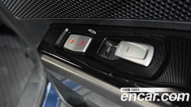KG Mobility (SsangYong) Tivoli LX 2WD 2016 — фото 19