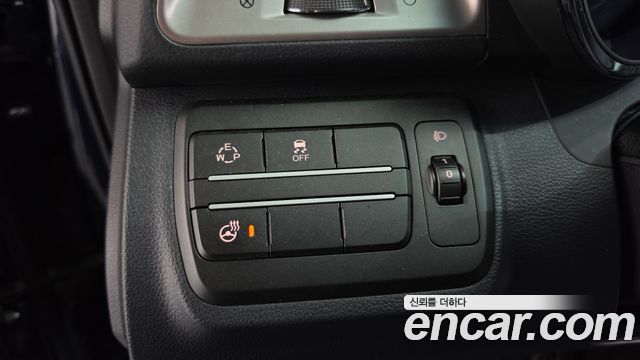 KG Mobility (SsangYong) Tivoli LX 2WD 2016 — фото 28