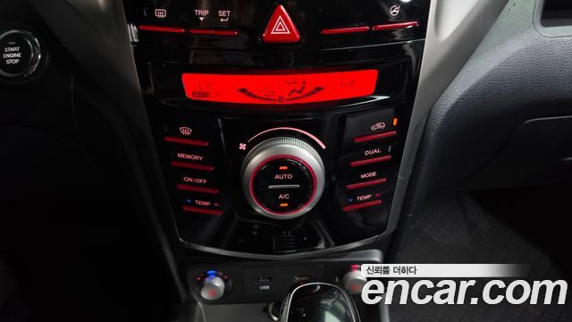 KG Mobility (SsangYong) Tivoli LX 2WD 2016 — фото 32