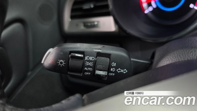 KG Mobility (SsangYong) Tivoli LX 2WD 2016 — фото 34