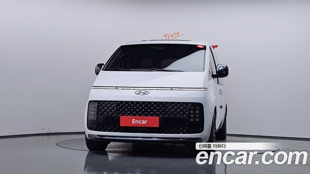 Hyundai Staria L3.5 Lounge 7-Seater Mobility 2023 — фото 3