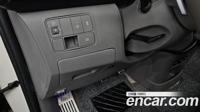 Hyundai Staria L3.5 Lounge 7-Seater Mobility 2023 — фото 29
