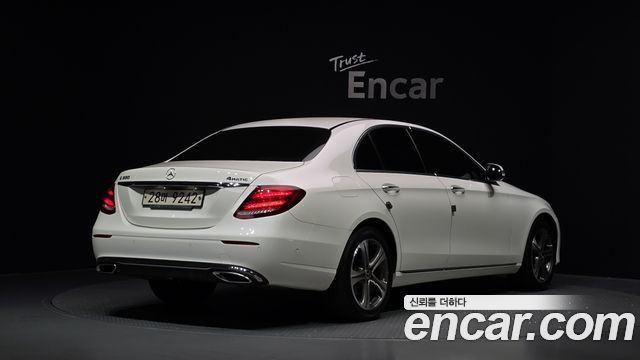 Mercedes-Benz E-Class (W213) E300 4MATIC Avnatgarde 2018 — фото 2