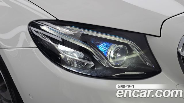 Mercedes-Benz E-Class (W213) E300 4MATIC Avnatgarde 2018 — фото 22