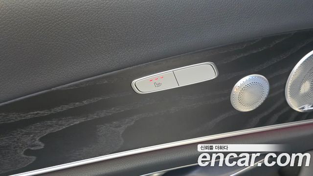 Mercedes-Benz E-Class (W213) E300 4MATIC Avnatgarde 2018 — фото 30