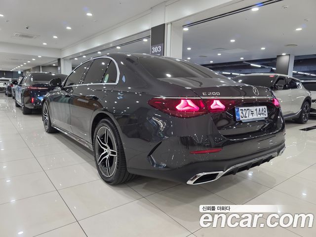Mercedes-Benz E-Class (W214) E200 AMG Line 2026 — фото 2