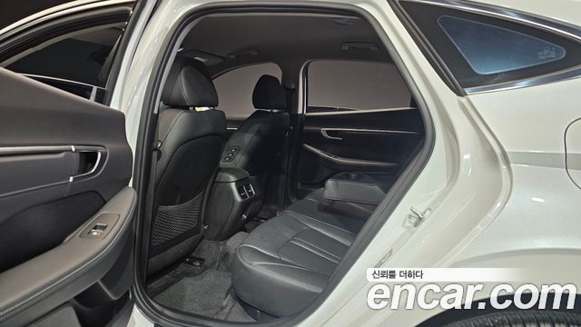 Hyundai Sonata (DN8) 1.6 Turbo Premium Plus 2022 — фото 12