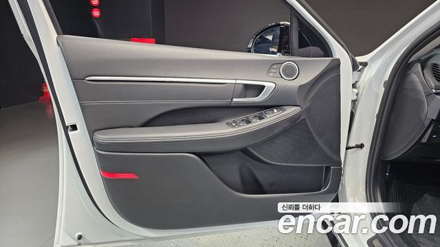 Hyundai Sonata (DN8) 1.6 Turbo Premium Plus 2022 — фото 24