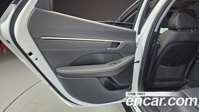 Hyundai Sonata (DN8) 1.6 Turbo Premium Plus 2022 — фото 25
