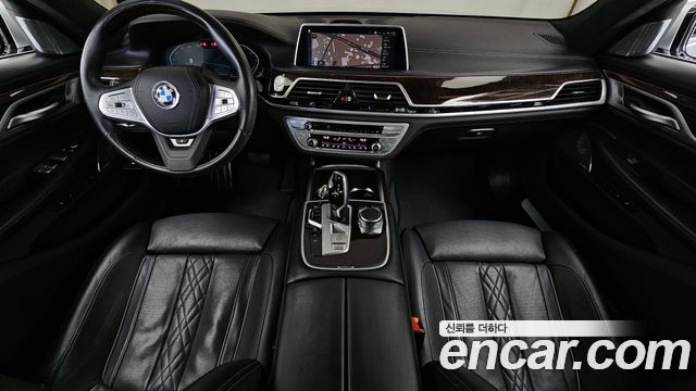BMW 7 Series (G11) 750Li xDrive Design Pure Excellence 2020 — фото 7