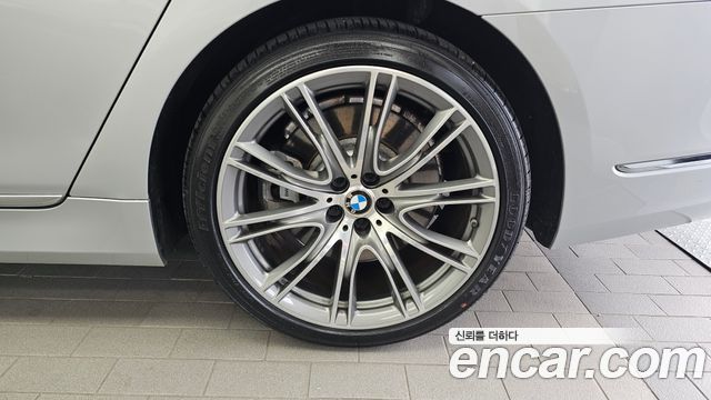BMW 7 Series (G11) 750Li xDrive Design Pure Excellence 2020 — фото 21