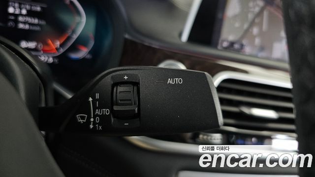 BMW 7 Series (G11) 750Li xDrive Design Pure Excellence 2020 — фото 33
