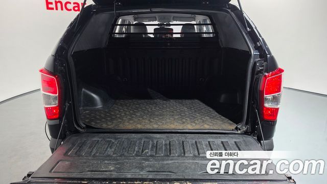 KG Mobility (SsangYong) Rexton Sports Diesel 2.2 2WD Prestige 2018 — фото 18