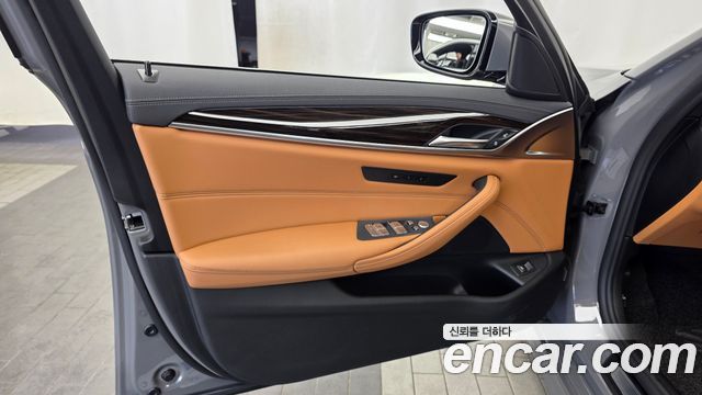 BMW 5 Series (G30) 520i M Sport 2021 — фото 24