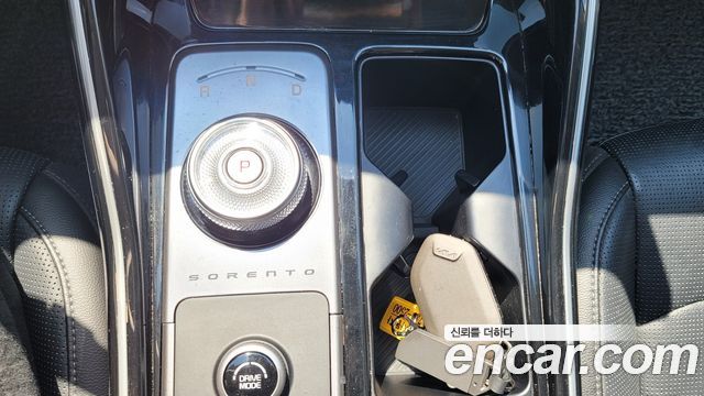 Kia Sorento (IV) Diesel 2.2 2WD Signature 2024 — фото 9