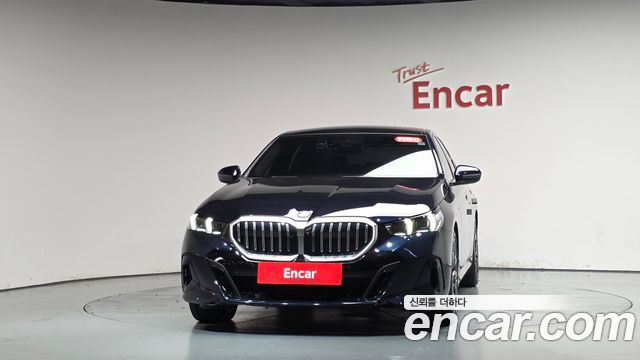 BMW 5 Series (G60) 530e M Sport 2024 — фото 3