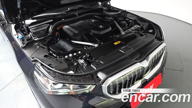 BMW 5 Series (G60) 530e M Sport 2024 — фото 6