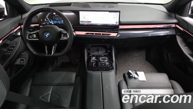 BMW 5 Series (G60) 530e M Sport 2024 — фото 7