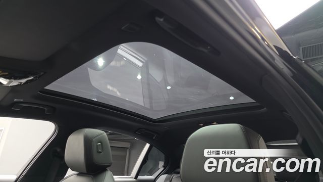 BMW 5 Series (G60) 530e M Sport 2024 — фото 16